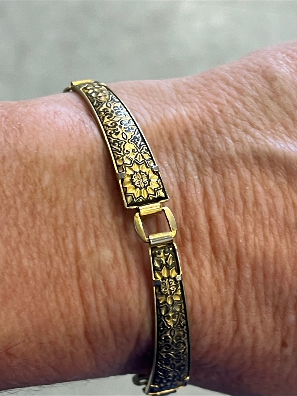 Gold Floral Damascene Women's Bracelet